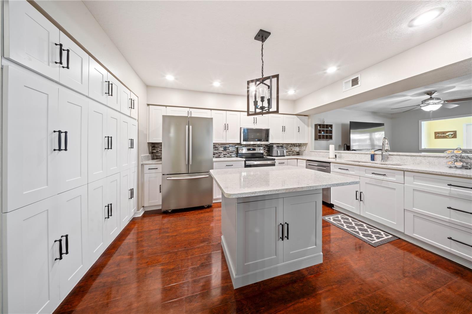 Image 3 of 20 For 2589 Pine Cove Lane