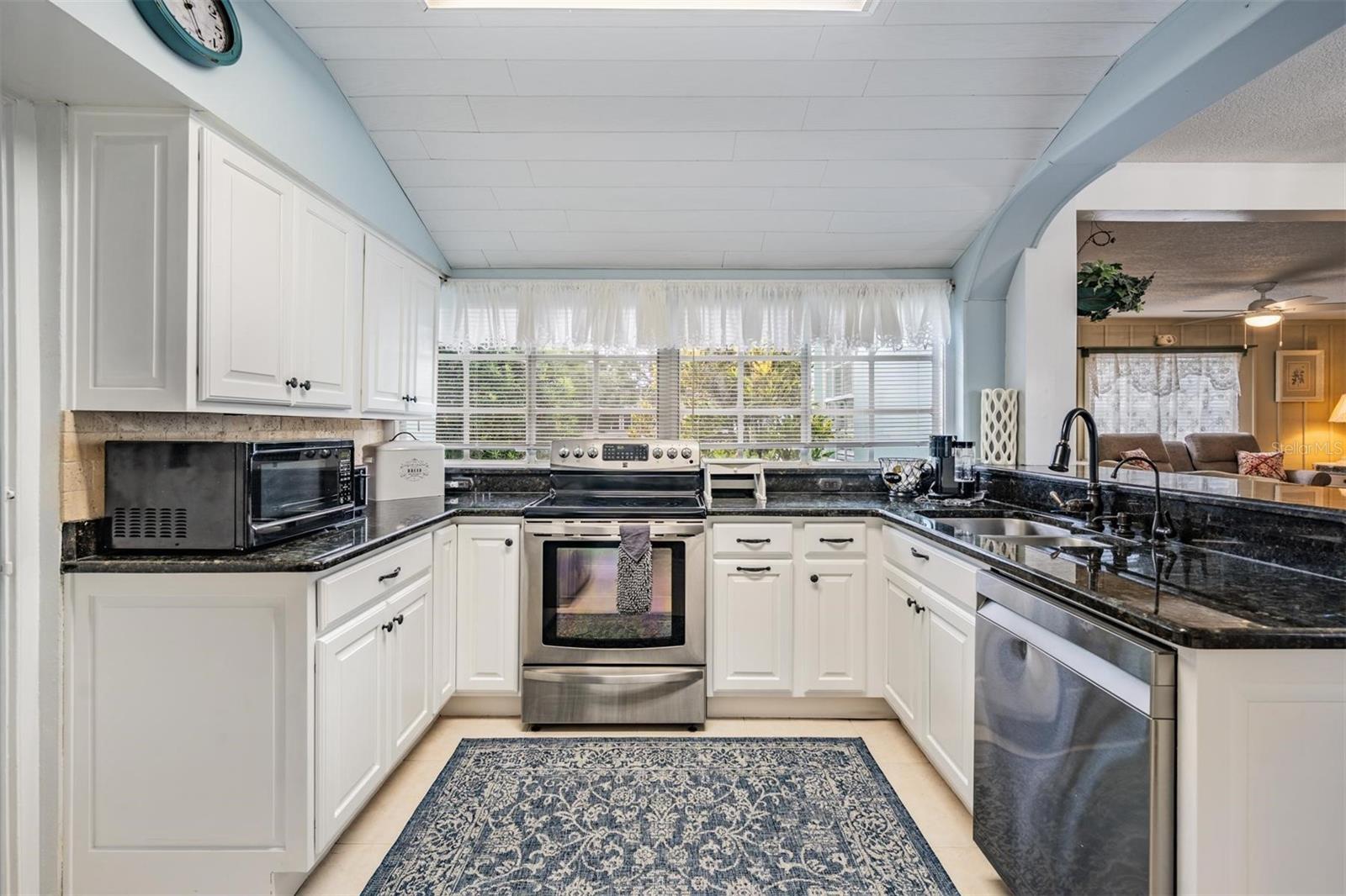 Image 33 of 39 For 6101 2nd Avenue S