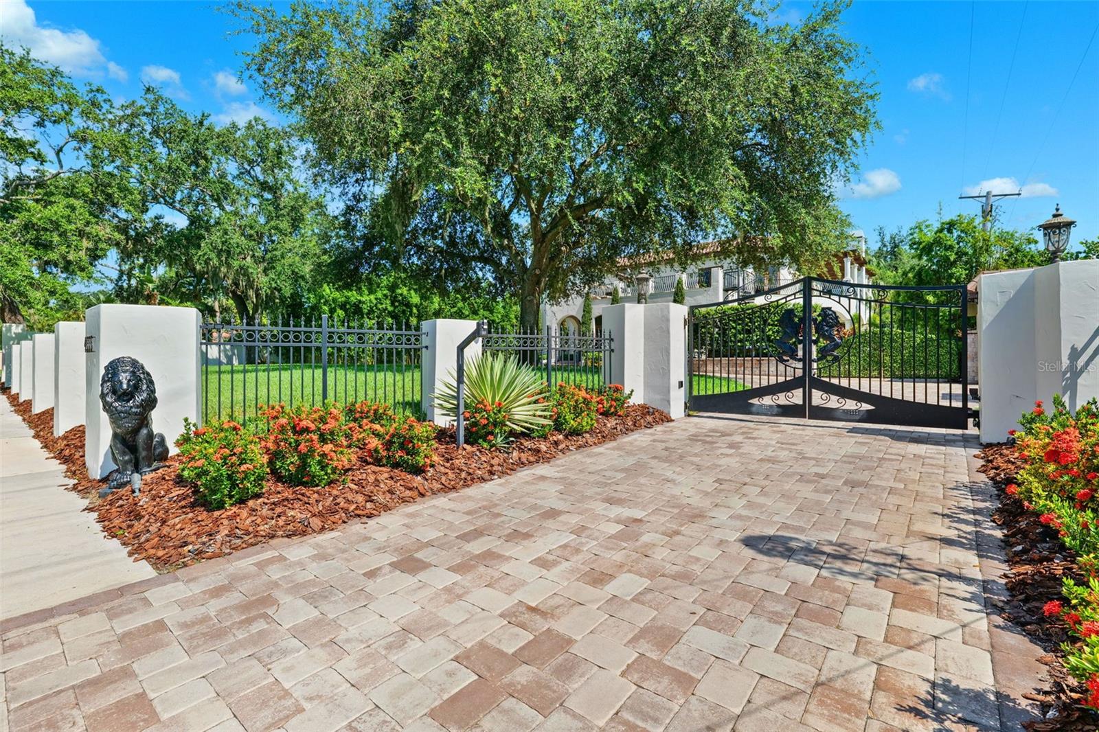 Image 3 of 74 For 4555 Swann Avenue