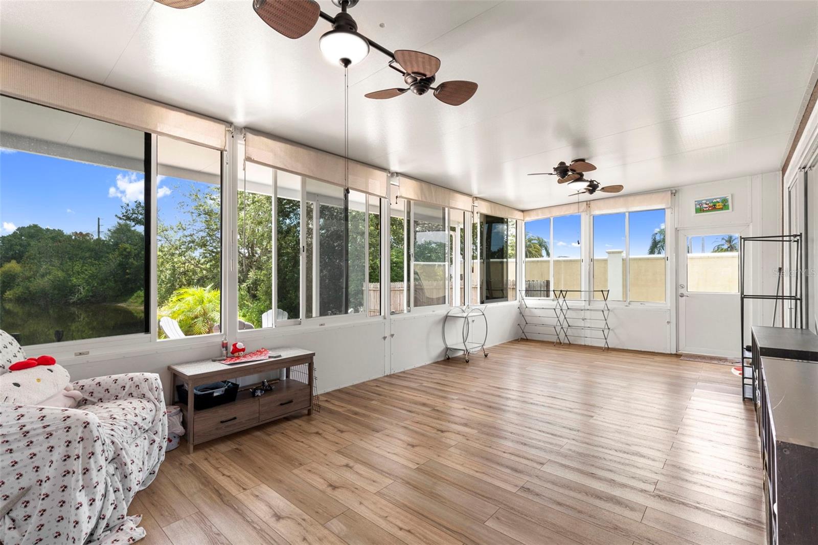 Listing photo id 28 for 8000 Baytree Drive