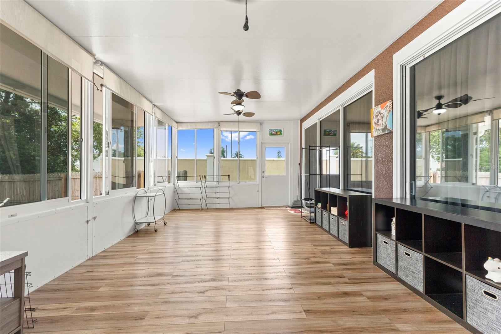 Listing photo id 29 for 8000 Baytree Drive