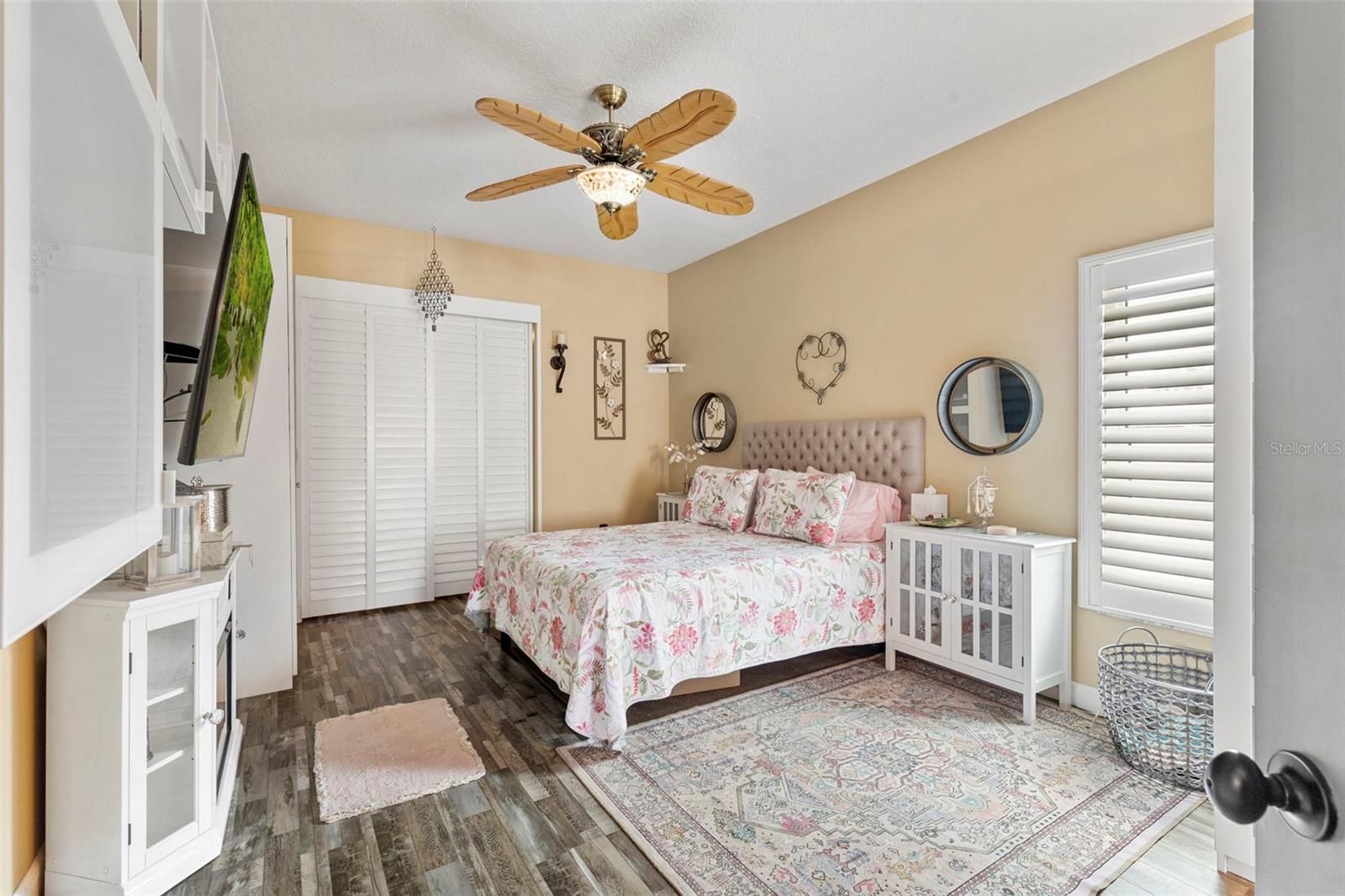 Listing photo id 44 for 8000 Baytree Drive
