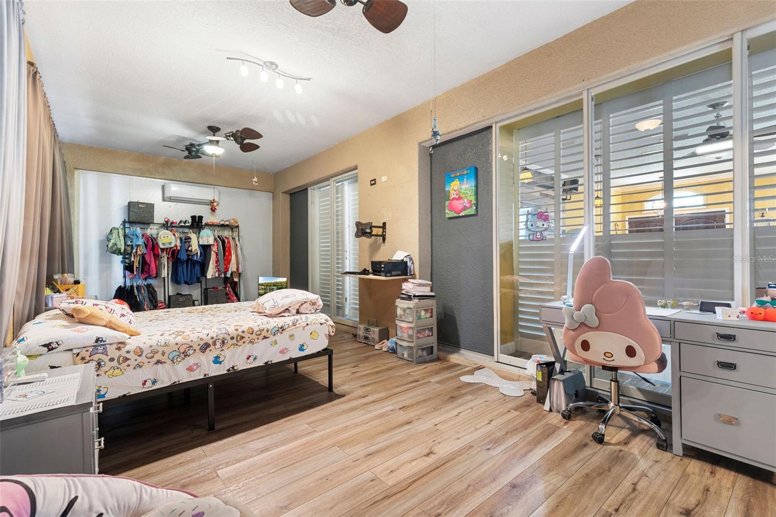 Listing photo id 51 for 8000 Baytree Drive