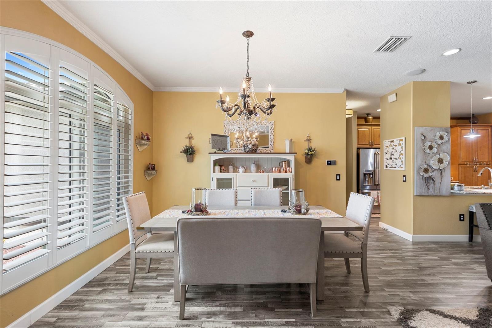 Listing photo id 53 for 8000 Baytree Drive