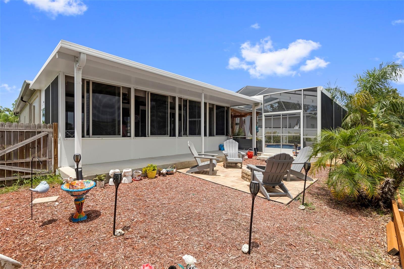 Listing photo id 56 for 8000 Baytree Drive