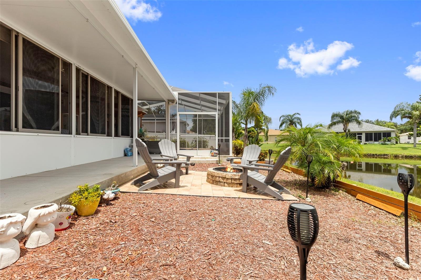Listing photo id 57 for 8000 Baytree Drive