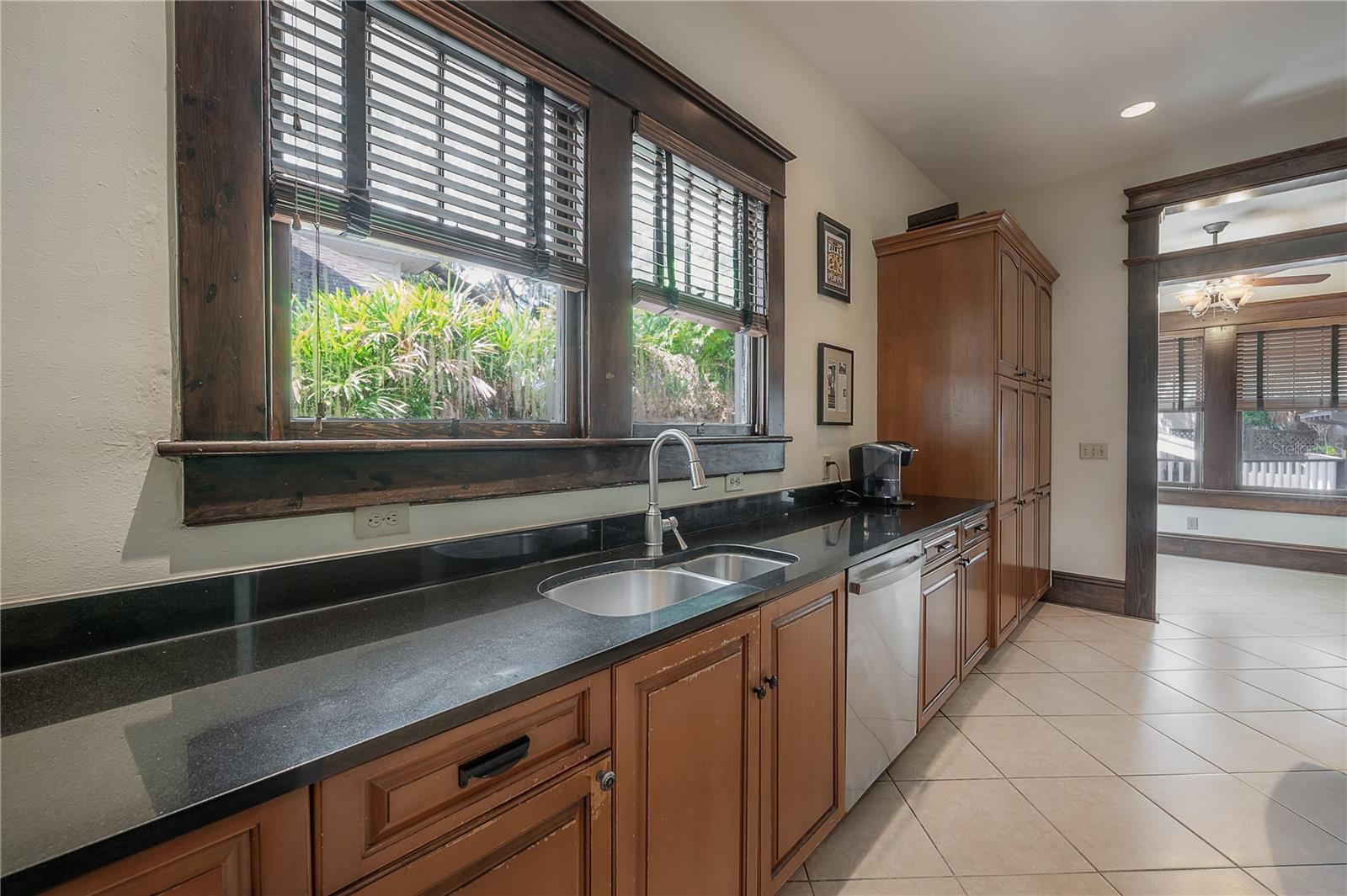 Image 40 of 59 For 5506 Miami Avenue