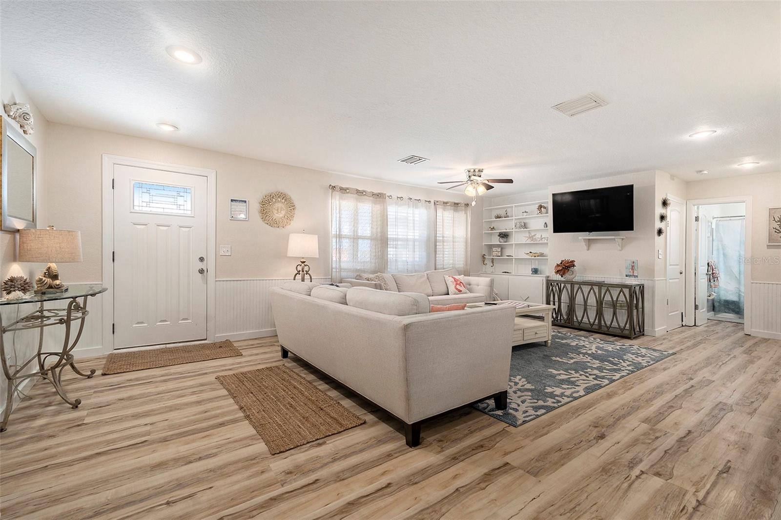 Image 23 of 65 For 8425 Gulf Boulevard