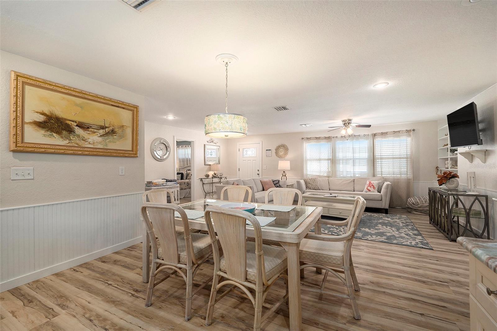 Image 24 of 65 For 8425 Gulf Boulevard