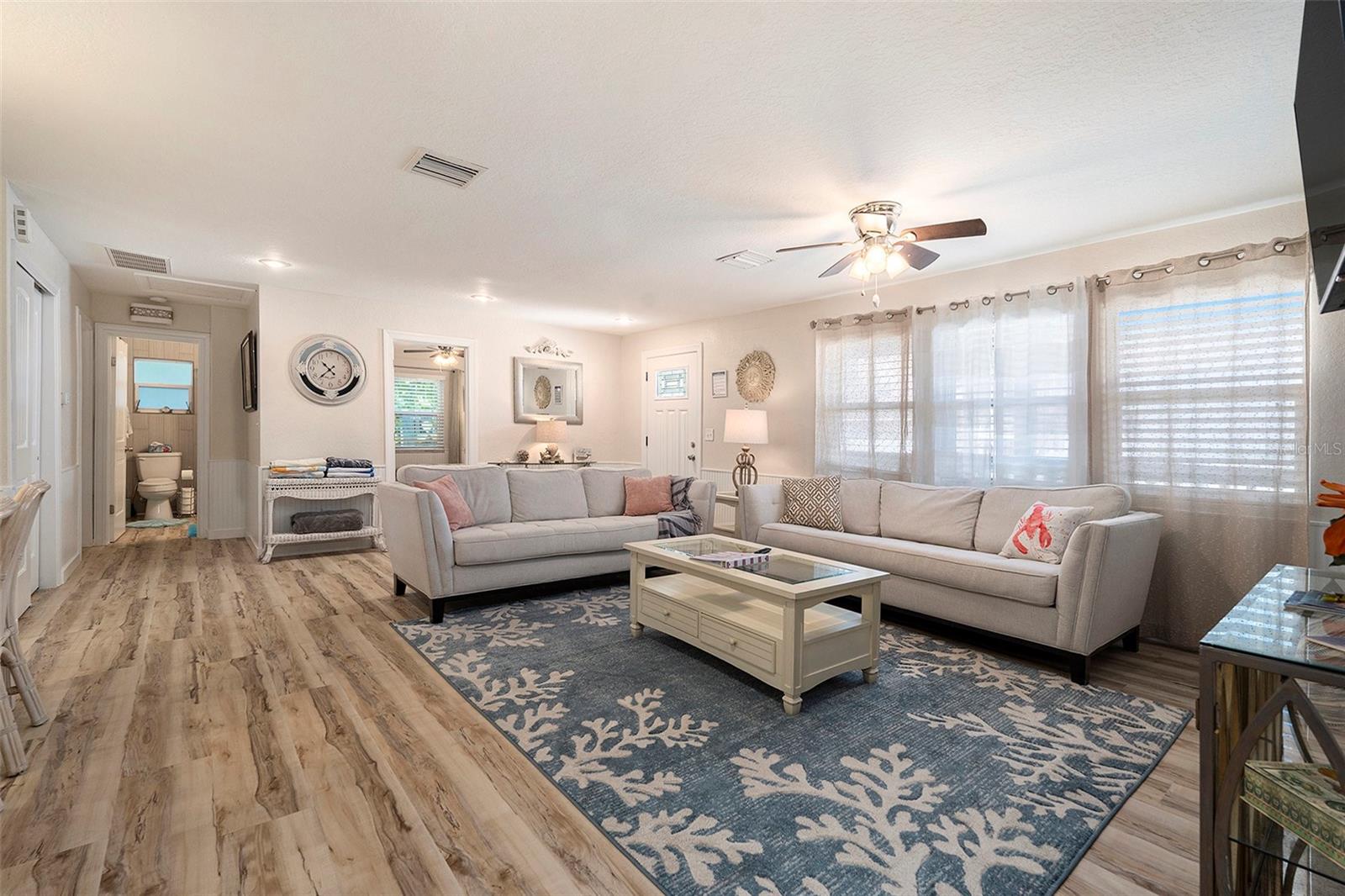 Image 26 of 65 For 8425 Gulf Boulevard