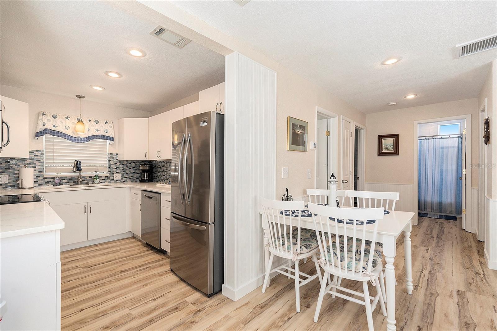 Image 41 of 65 For 8425 Gulf Boulevard