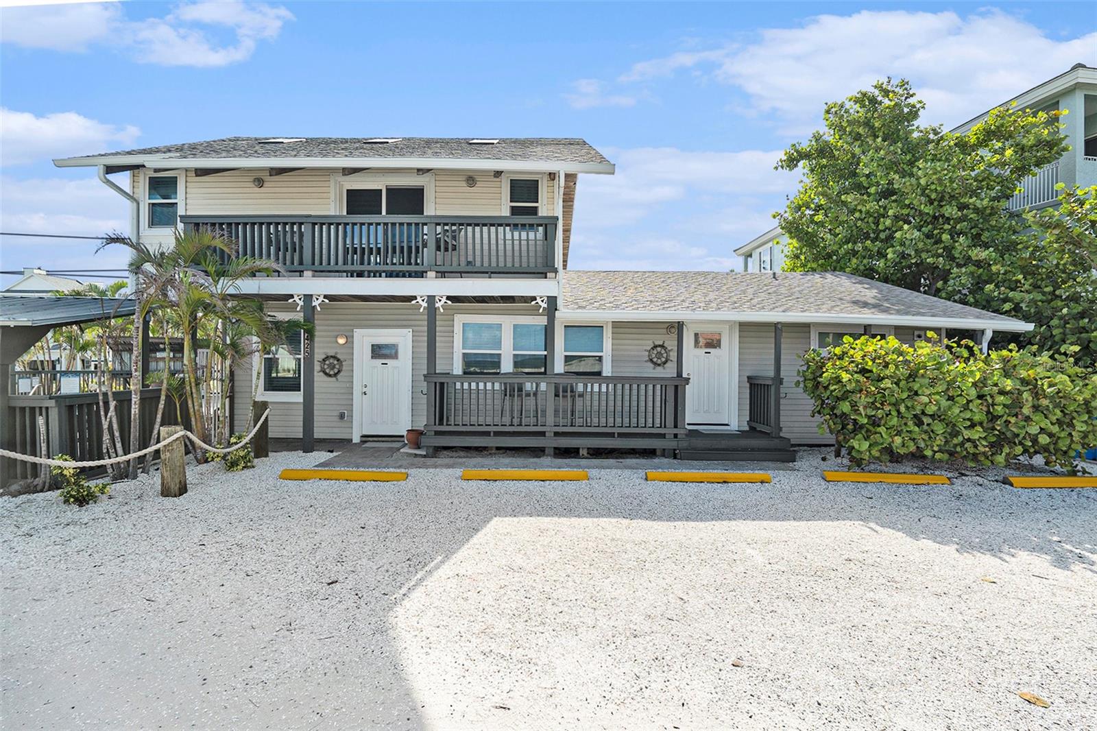 Image 6 of 65 For 8425 Gulf Boulevard