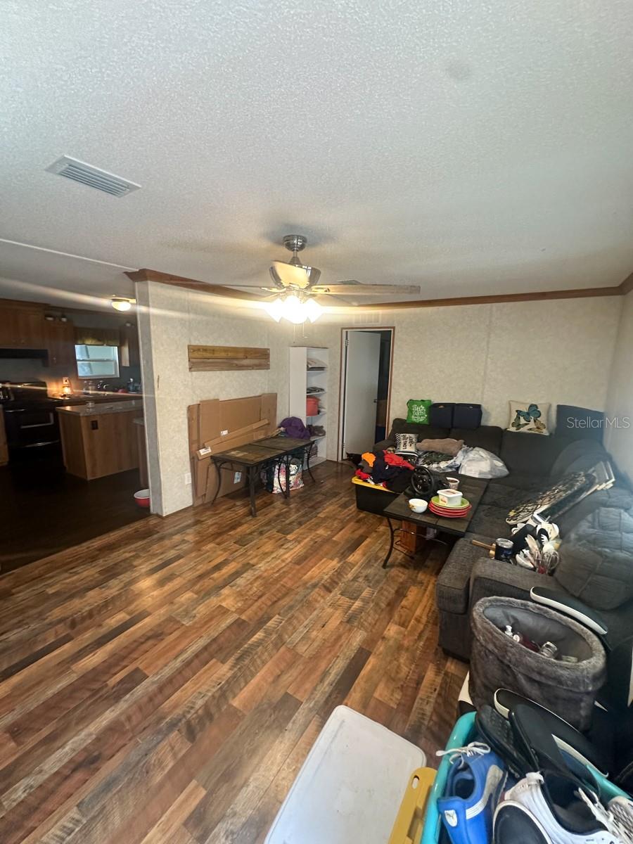 Image 4 of 18 For 10 69th Avenue
