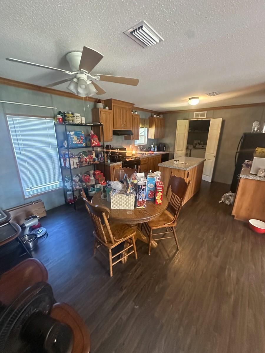 Image 6 of 18 For 10 69th Avenue