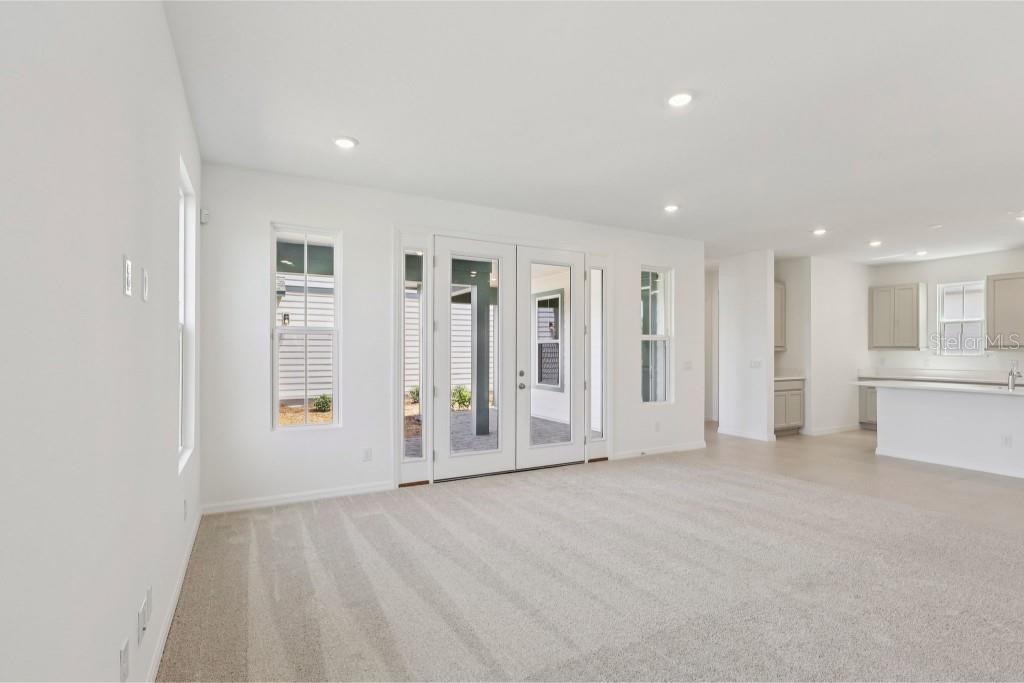 Image 10 of 60 For 3170 Voyager Avenue