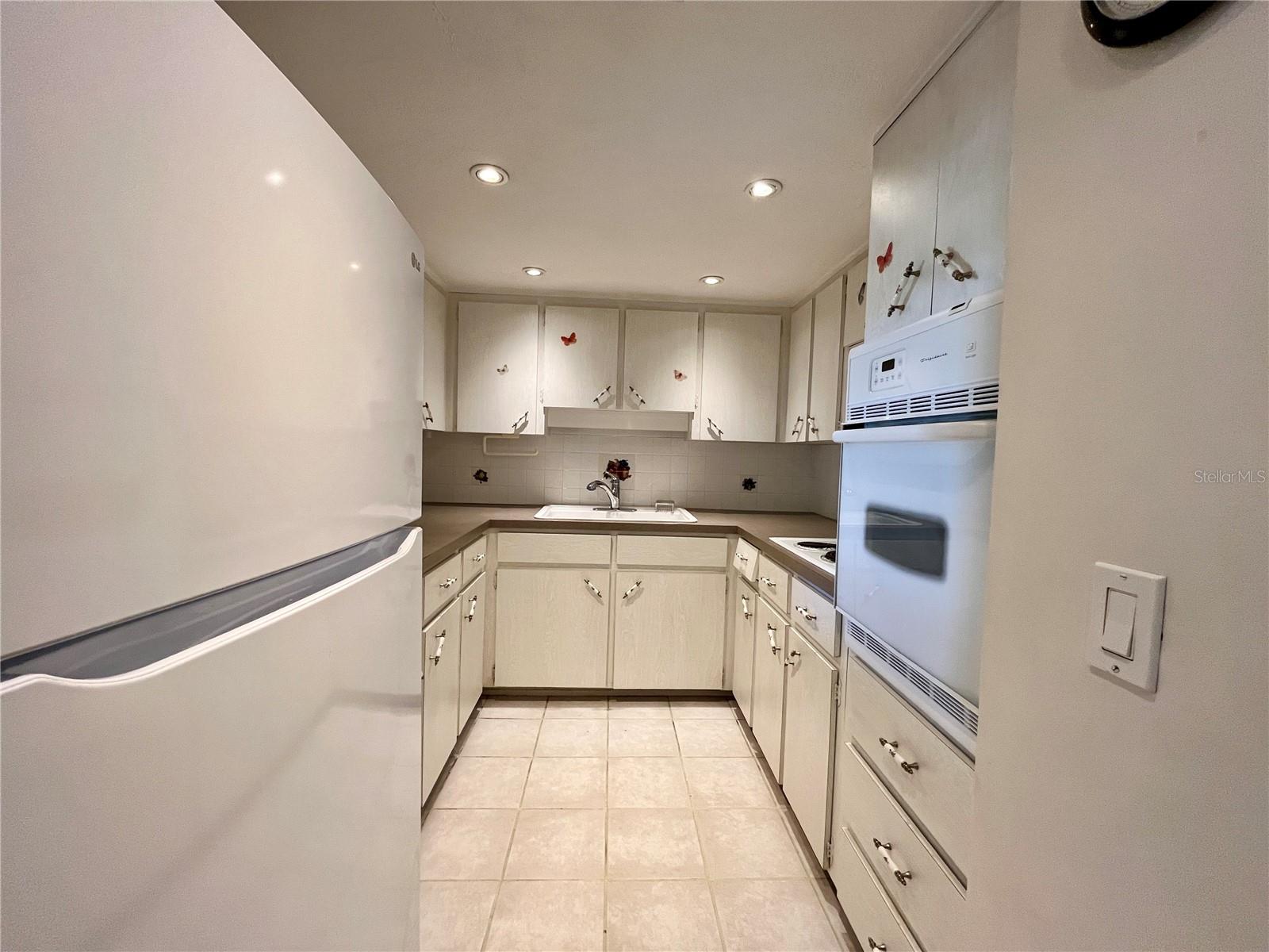 Image 10 of 46 For 2462 Brazilia Drive 20