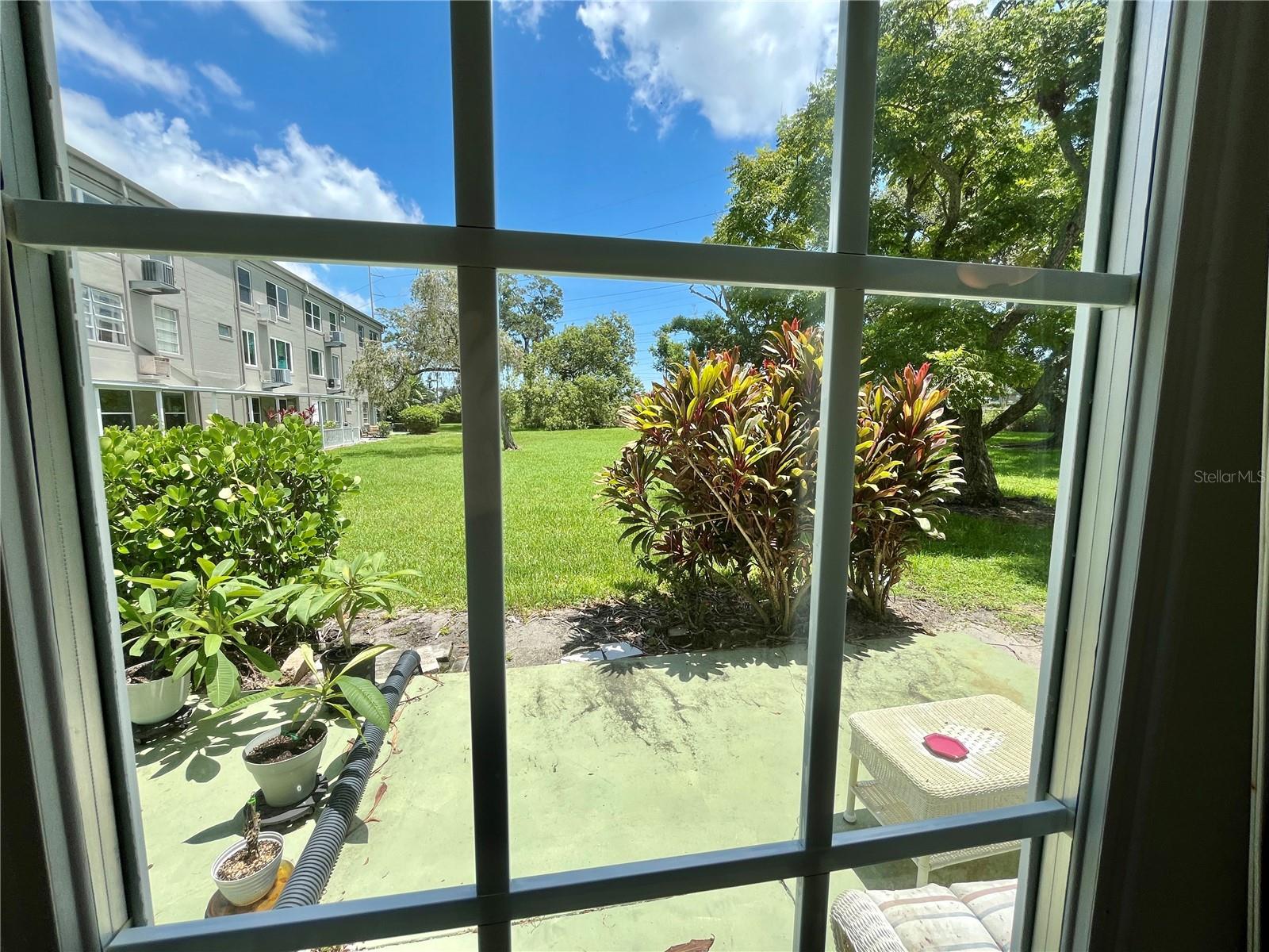 Image 21 of 46 For 2462 Brazilia Drive 20