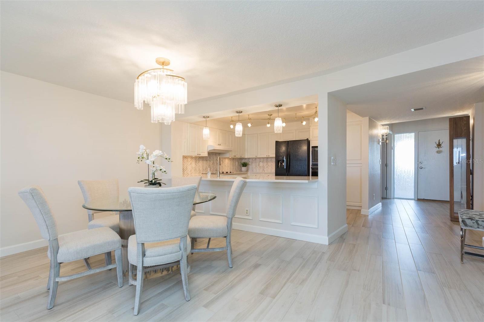 Image 11 of 39 For 4450 Gulf Boulevard 104