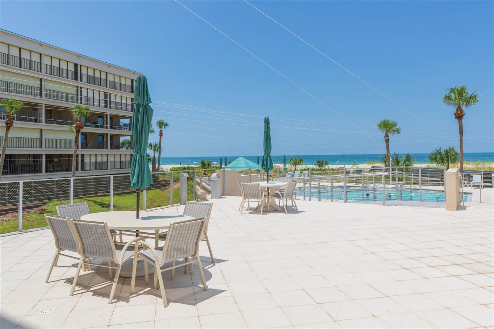 Image 33 of 39 For 4450 Gulf Boulevard 104