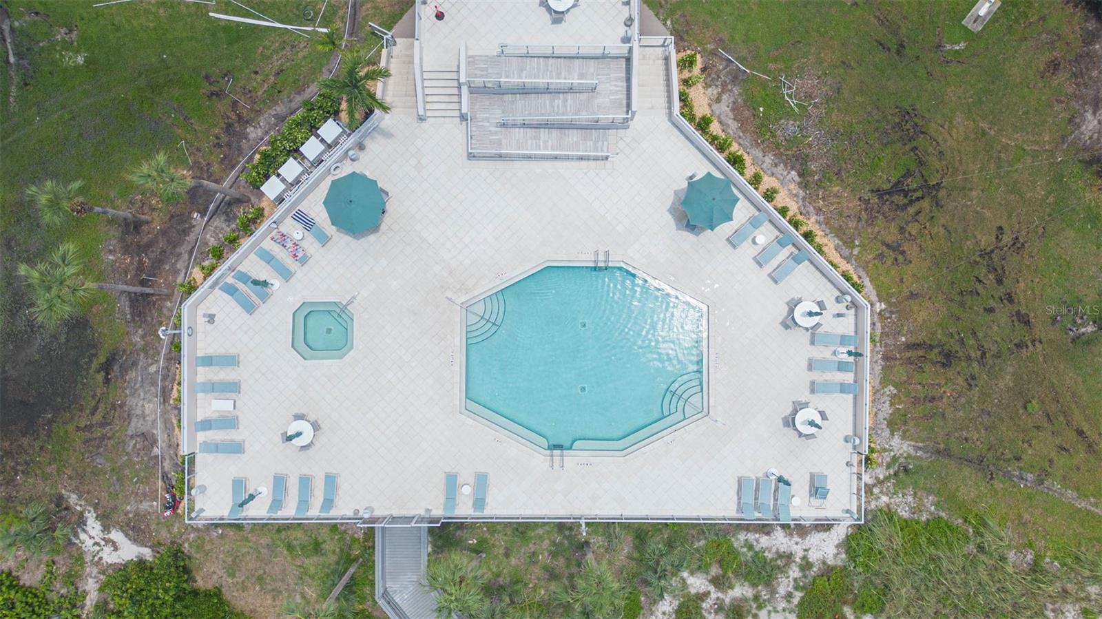 Image 35 of 39 For 4450 Gulf Boulevard 104