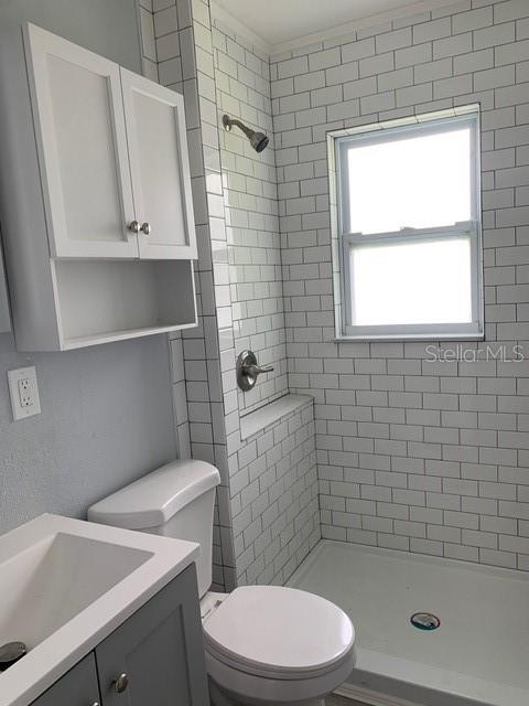 Image 10 of 11 For 4712 Chapin Avenue