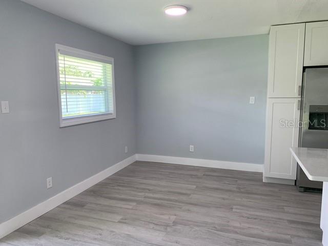 Image 5 of 11 For 4712 Chapin Avenue