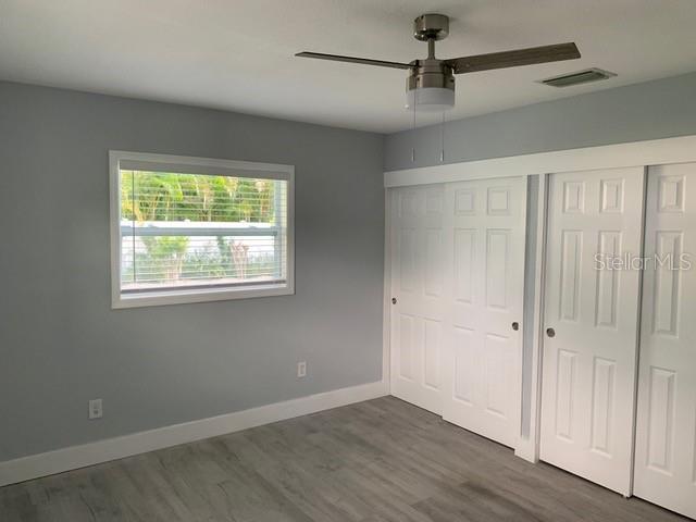 Image 9 of 11 For 4712 Chapin Avenue
