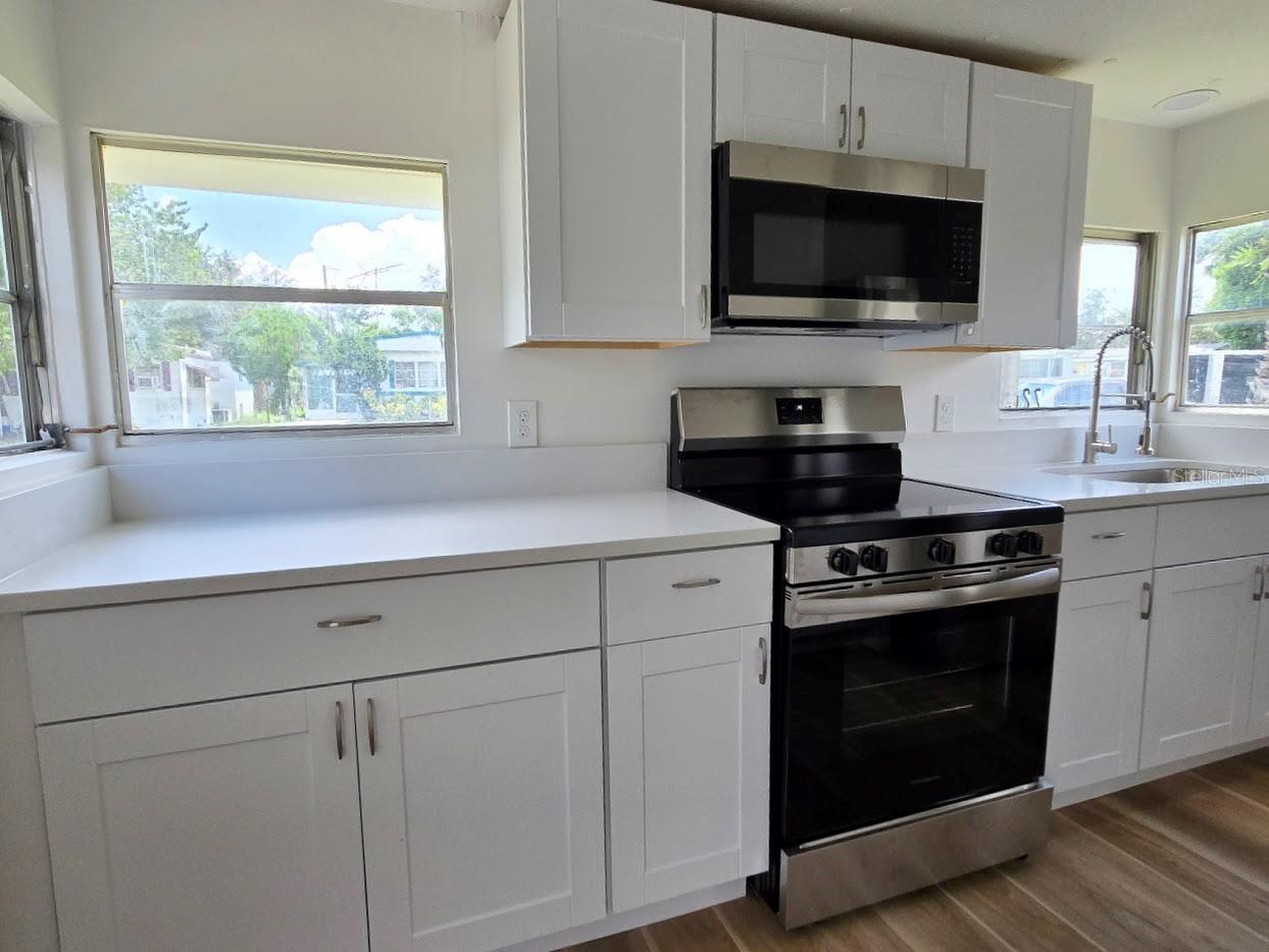 Image 4 of 18 For 7215 Lofty Drive