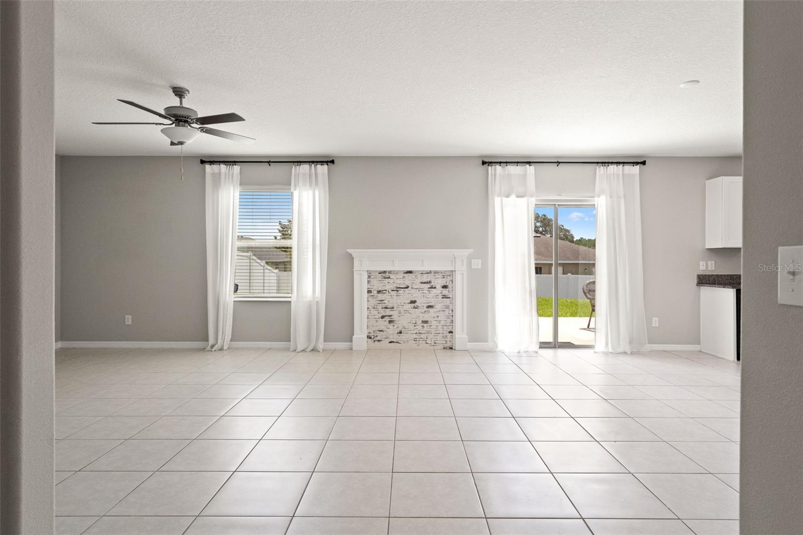 Image 11 of 51 For 238 Argyll Drive
