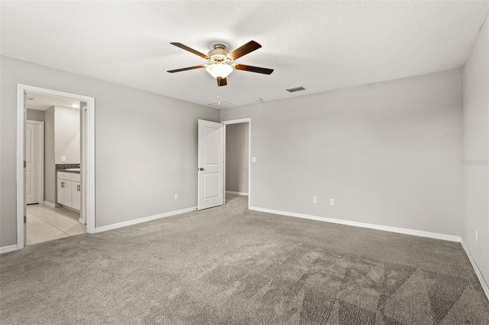 Image 26 of 51 For 238 Argyll Drive