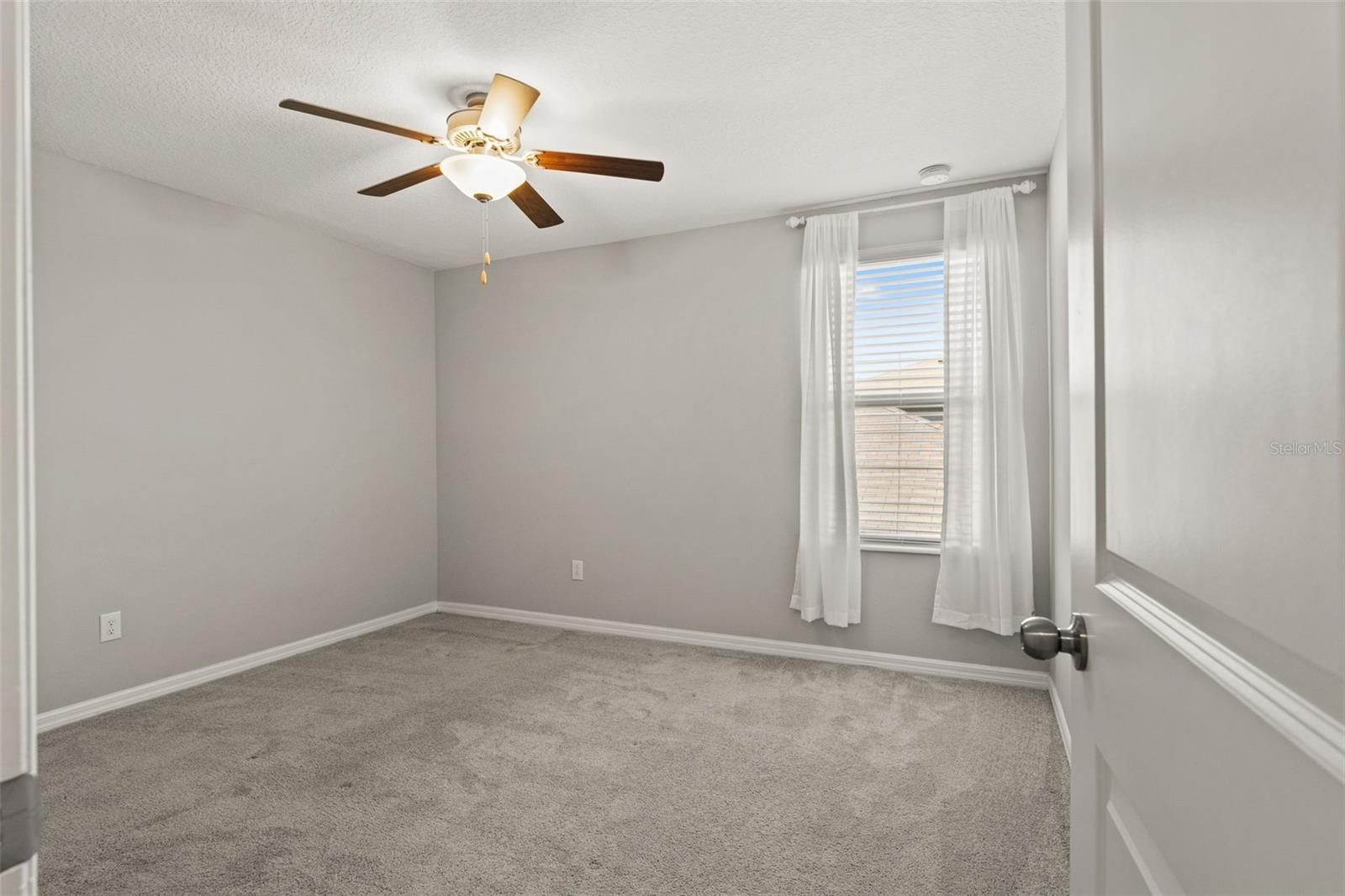 Image 37 of 51 For 238 Argyll Drive