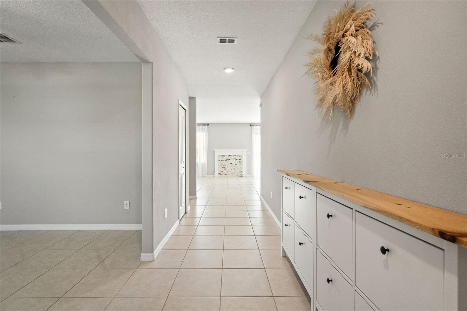 Image 6 of 51 For 238 Argyll Drive