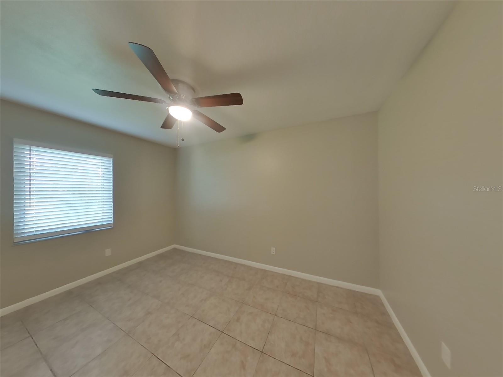 Image 13 of 18 For 912 Shangri La Drive