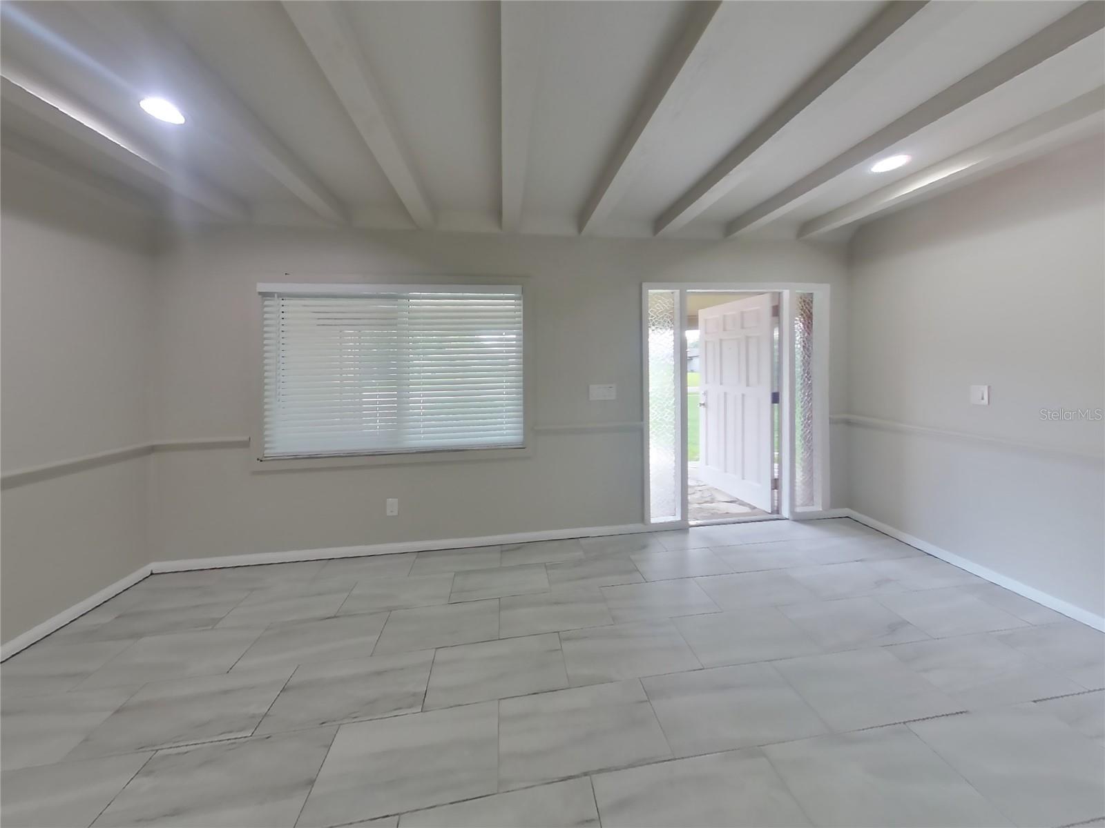 Image 5 of 18 For 912 Shangri La Drive