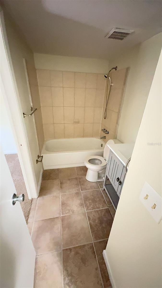 Image 32 of 41 For 4003 Oak Limb Court