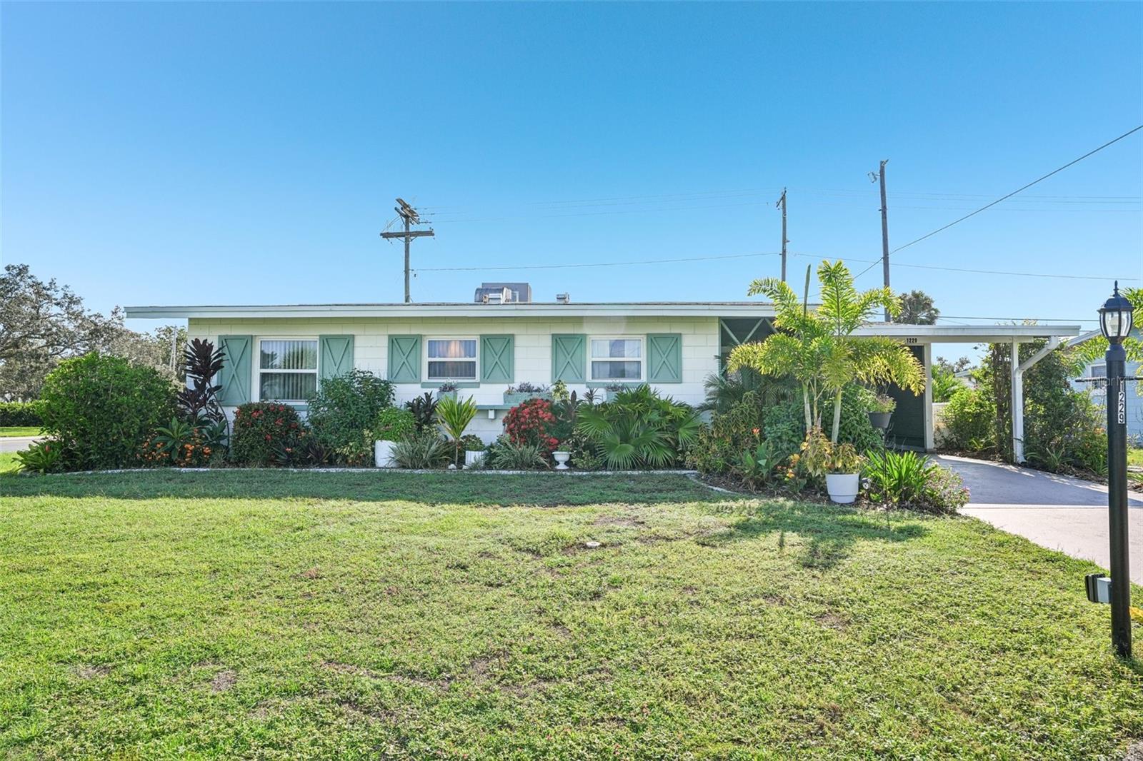 Details for 1229 Chevy Chase Drive, SUN CITY CENTER, FL 33573