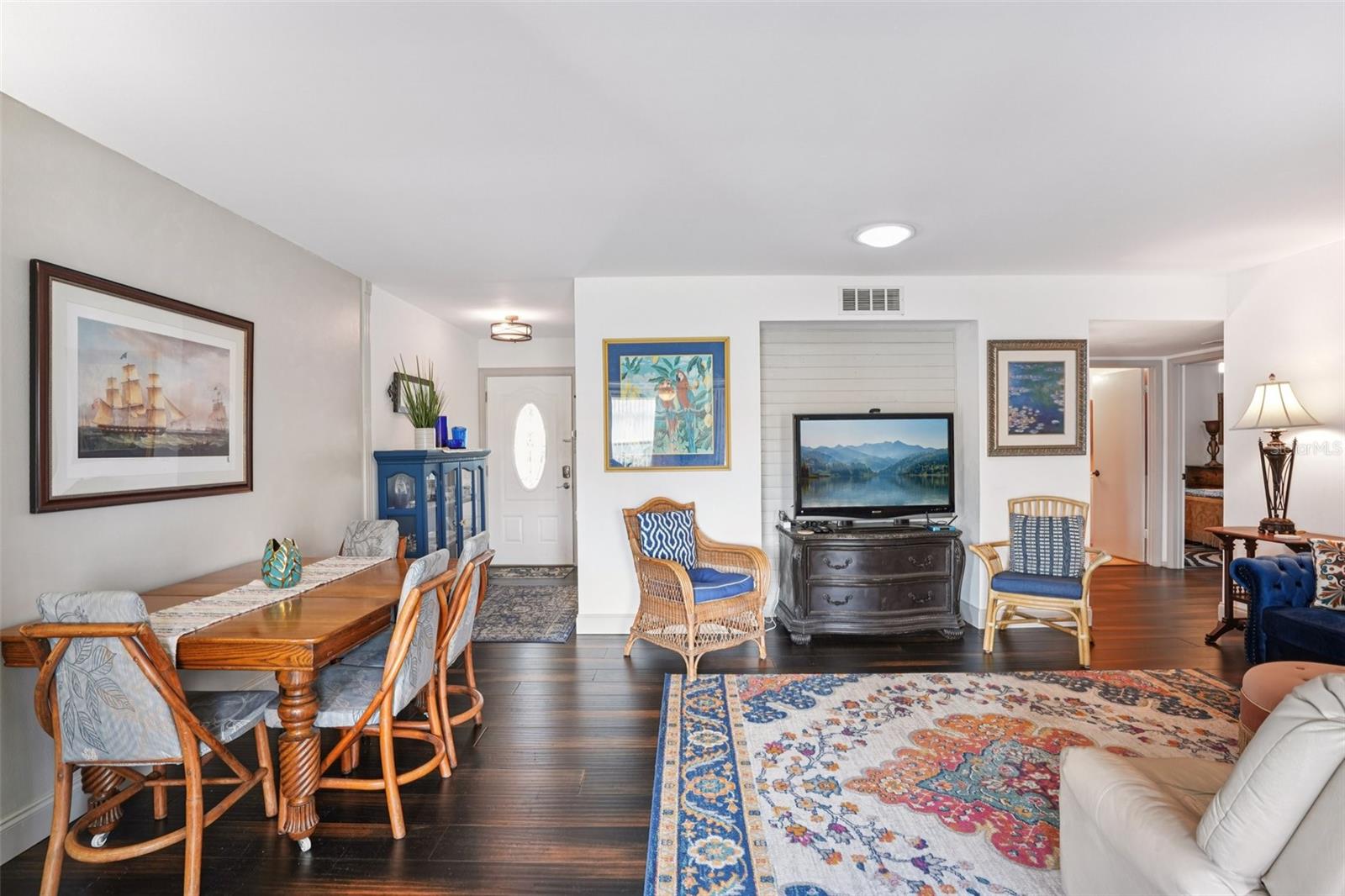 Image 8 of 32 For 1229 Chevy Chase Drive