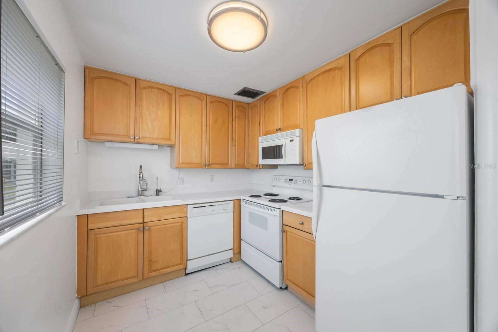 Image 12 of 37 For 1902 Andover Street 200