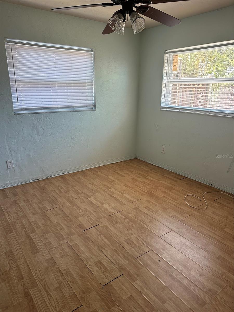 Image 4 of 8 For 5460 98th Avenue N