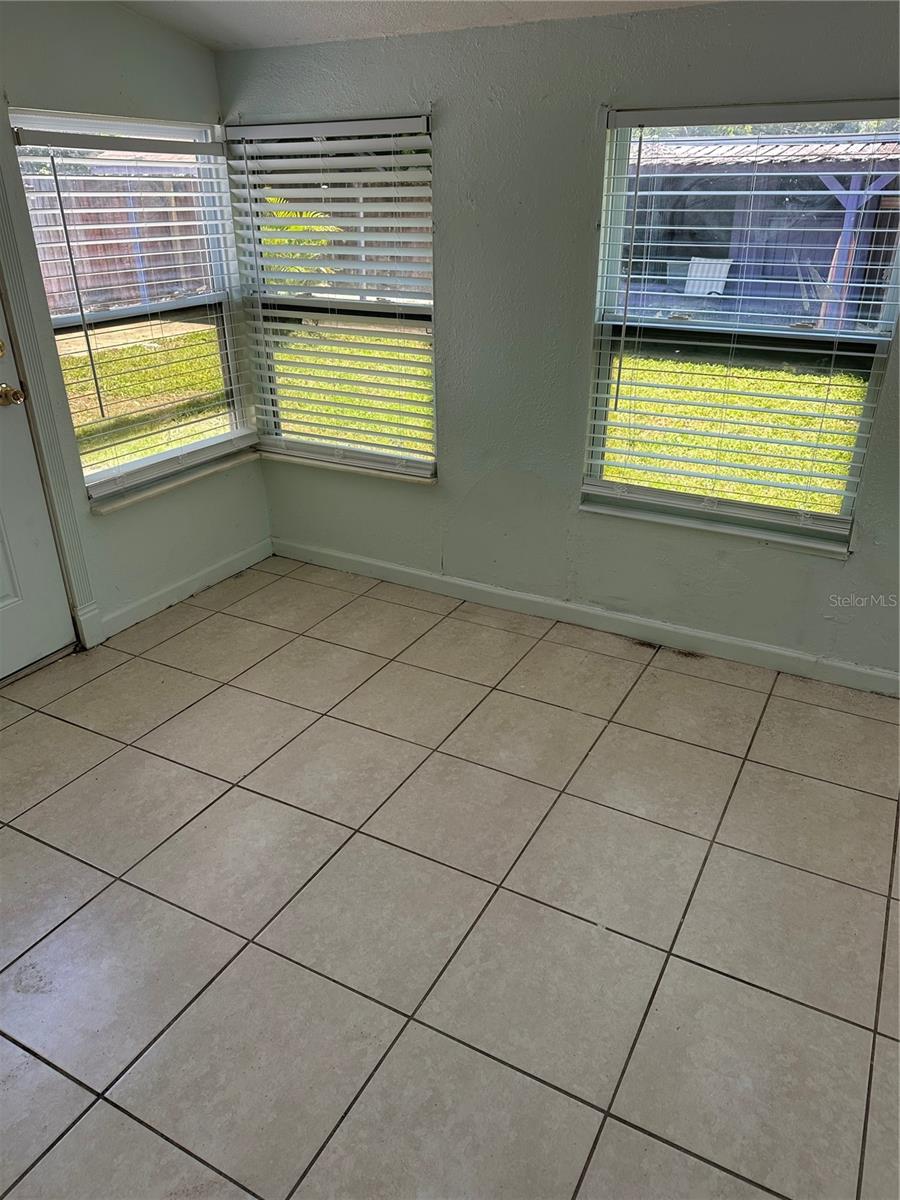 Image 6 of 8 For 5460 98th Avenue N