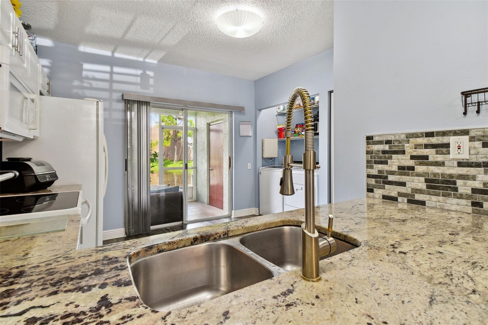 Image 19 of 99 For 6029 Bayside Key Drive