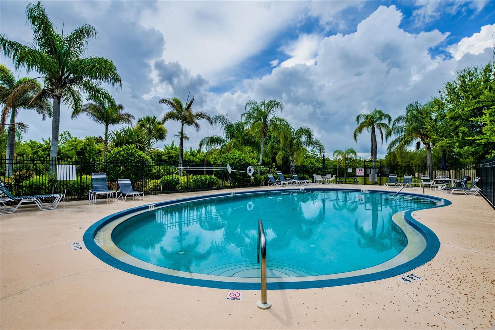 Image 4 of 99 For 6029 Bayside Key Drive