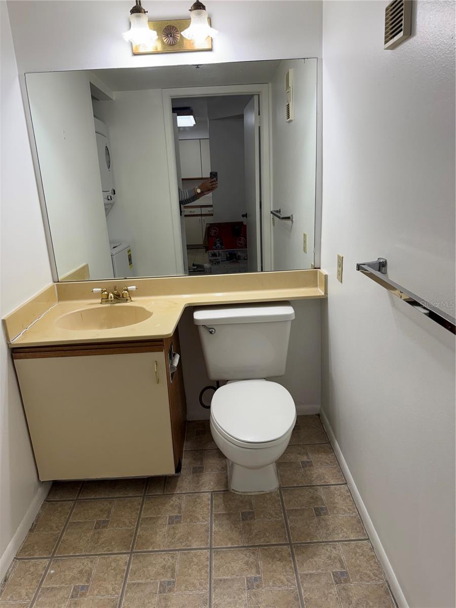 Listing photo id 6 for 2333 Feather Sound Drive A106