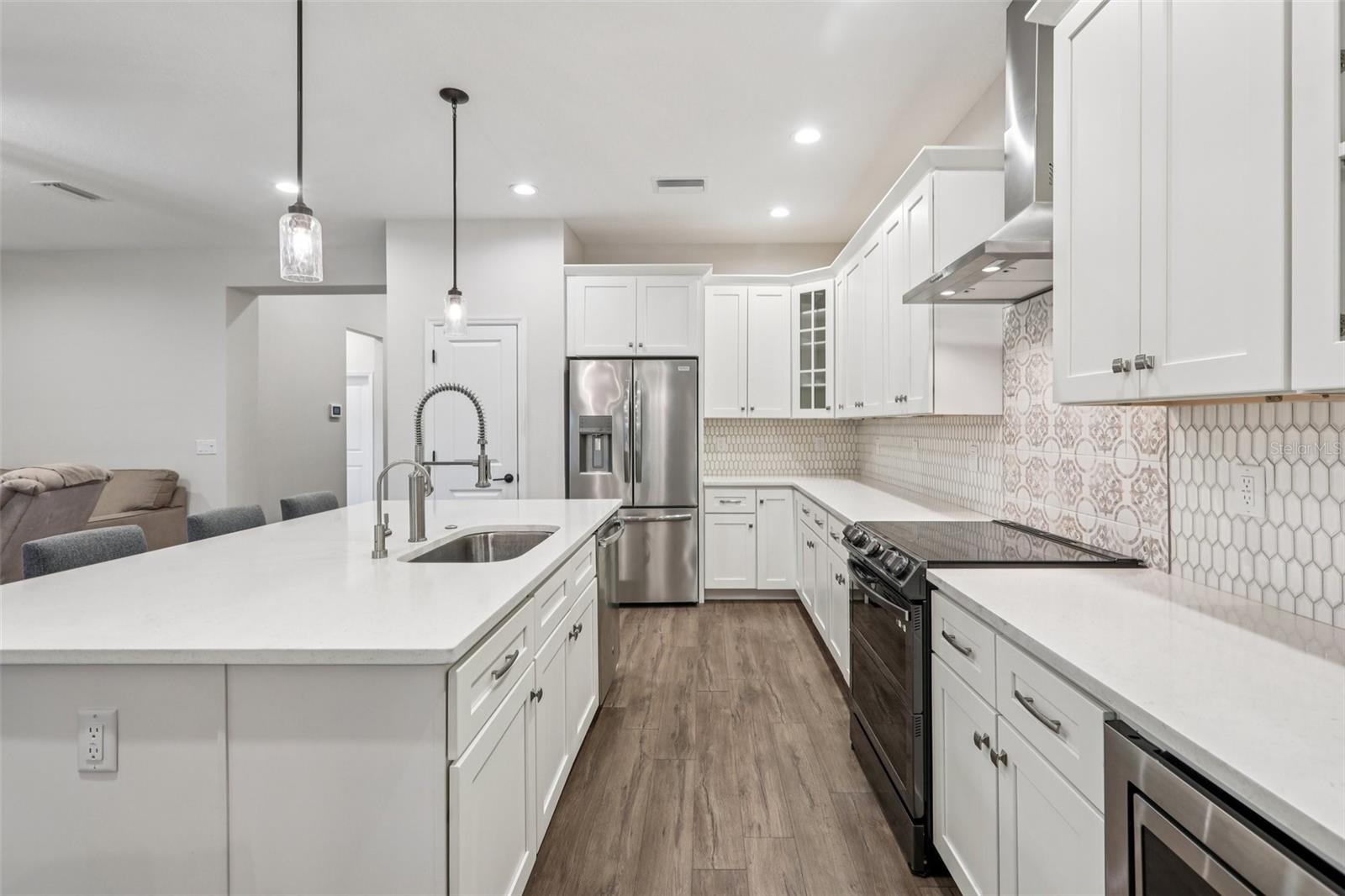 Image 11 of 35 For 1112 Boyer Street