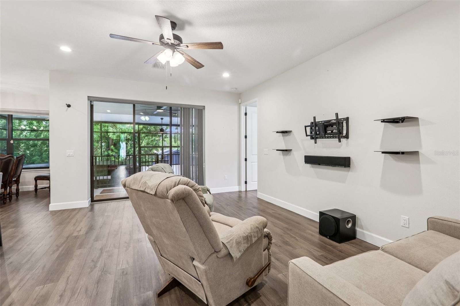 Image 7 of 35 For 1112 Boyer Street