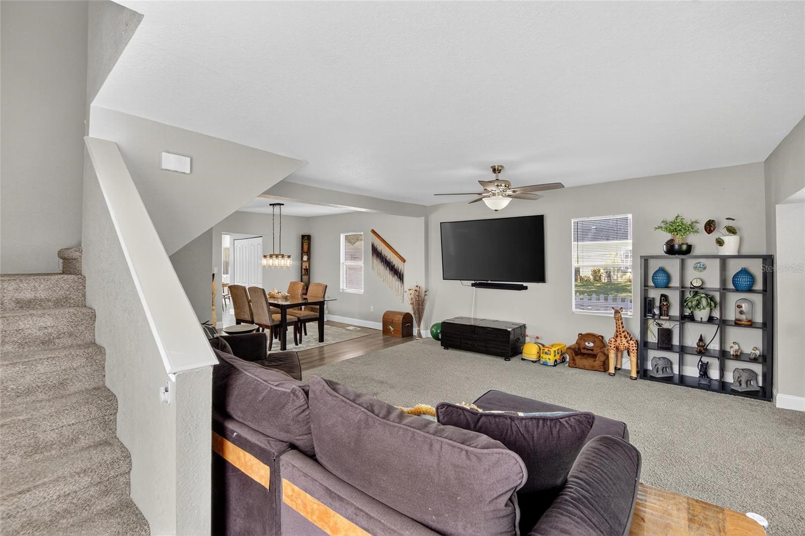 Image 14 of 67 For 1607 Granfield Avenue
