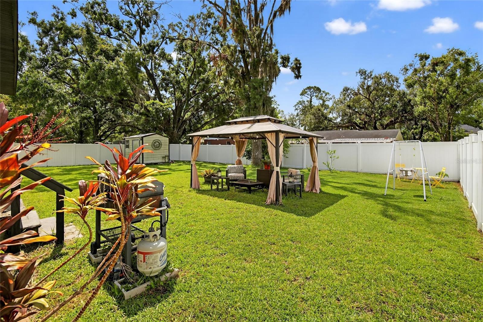 Image 55 of 67 For 1607 Granfield Avenue