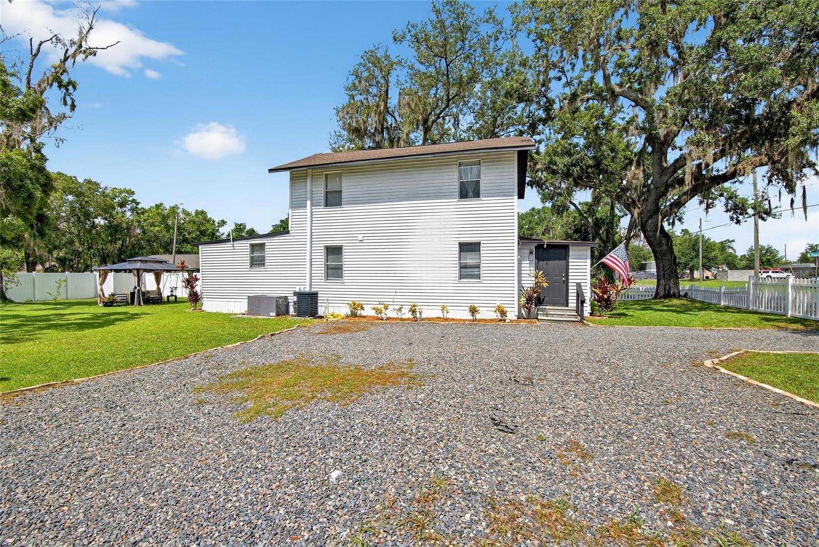 Image 64 of 67 For 1607 Granfield Avenue