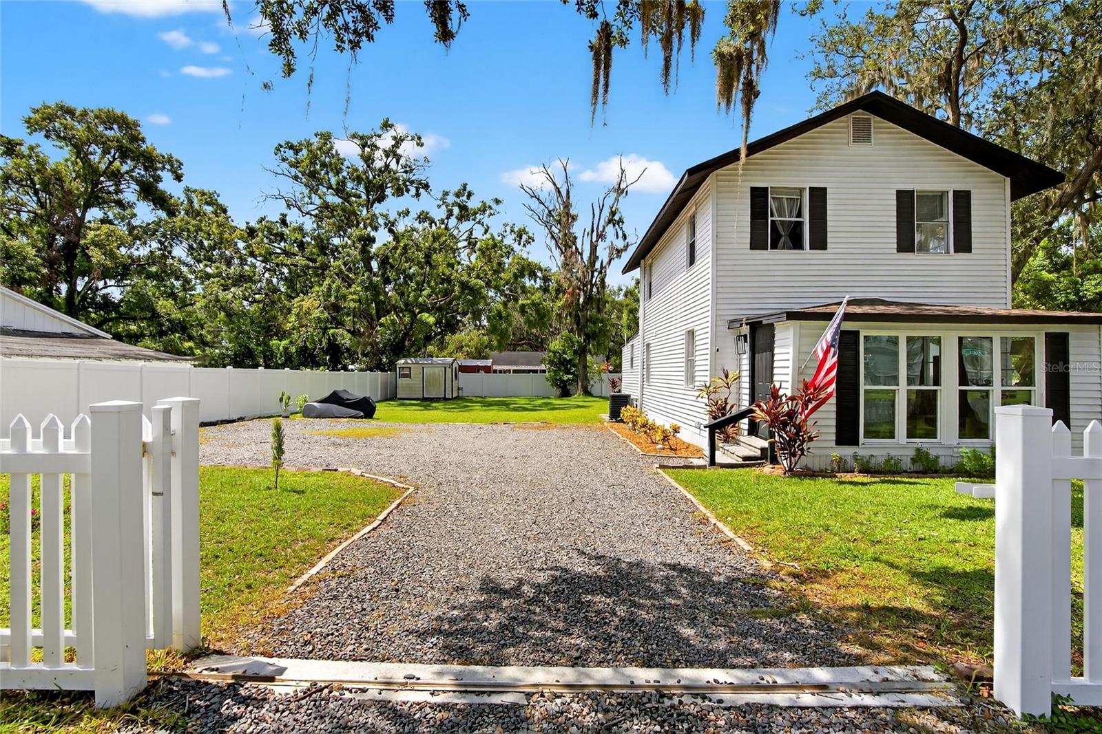 Image 8 of 67 For 1607 Granfield Avenue