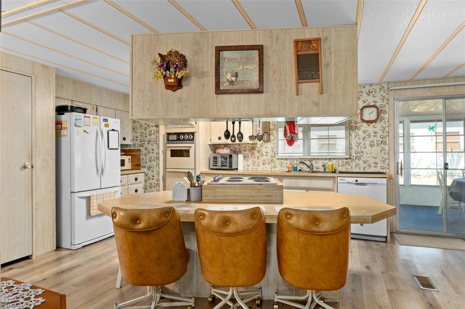 Image 15 of 32 For 8715 Highpoint Boulevard